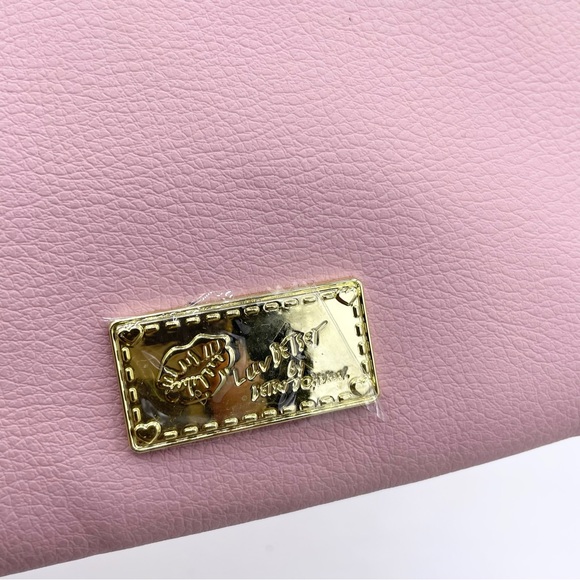 BETSEY JOHNSON wristlet handbag lemon sunglasses pink lips - Picture 3 of 12